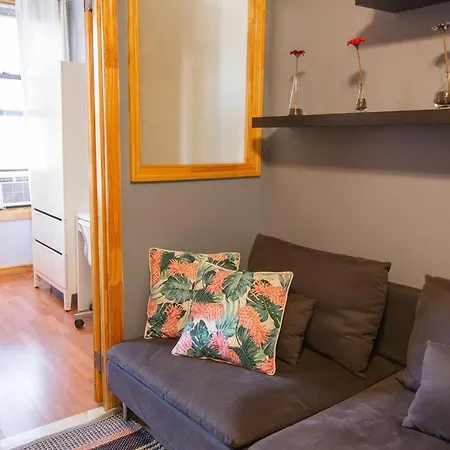 2 Bedroom Apt With 3 Beds - Friends & Family New York Exterior photo